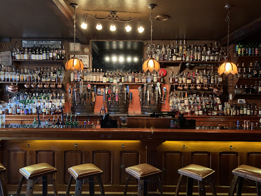 Carmella’s Plates & Pints
