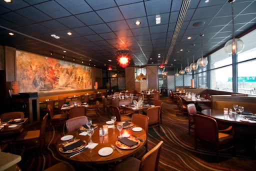 Carmine’s Steak House