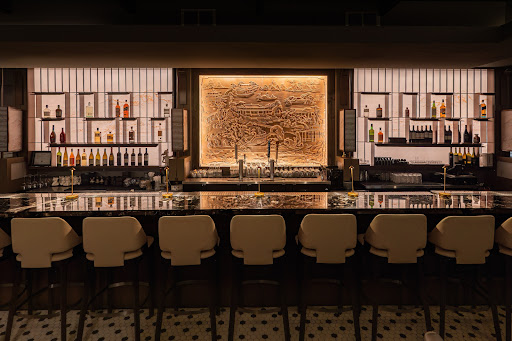 Chi Restaurant & Bar