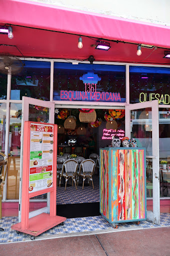 Esquina Mexicana – Mexican restaurant in Miami Beach