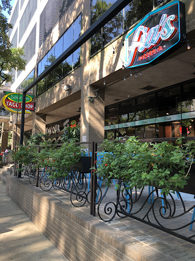 Fia’s Pizzeria