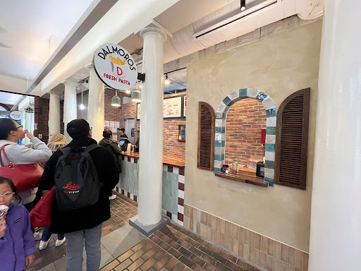 DalMoros Fresh Pasta To Go – Boston (MA) – Faneuil Hall Marketplace/Quincy Market