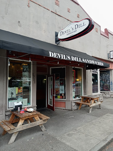 Devil’s Dill Sandwiches SE