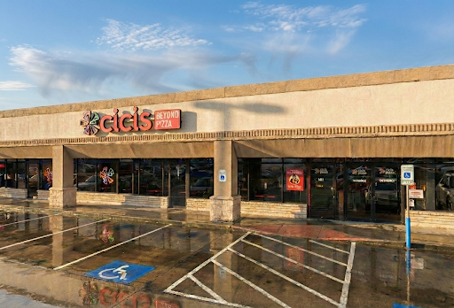 Cicis Pizza