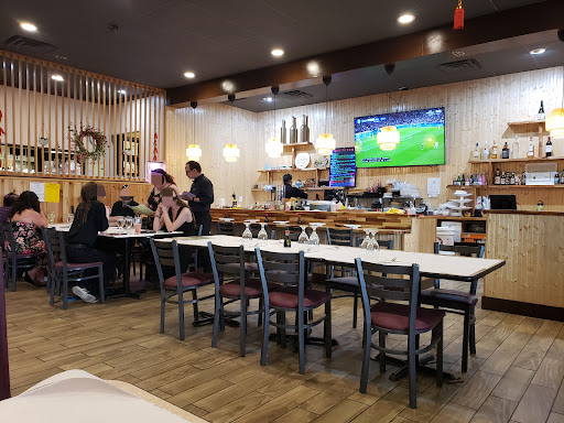 HoneyBee Asian Bistro & Sushi