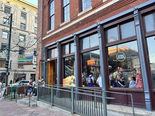 Illegal Pete’s Lodo