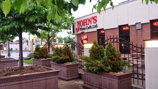 John’s Pizza Café