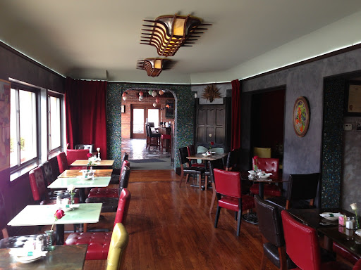 Frazer’s Restaurant & Lounge