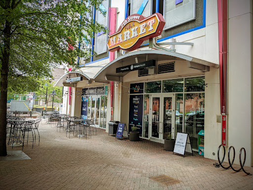 Geno D’s Pizza