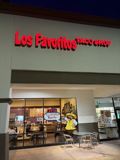 Los Favoritos Taco Shop