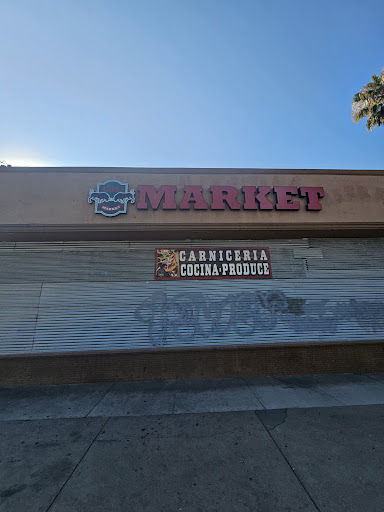 Los Novillos Market