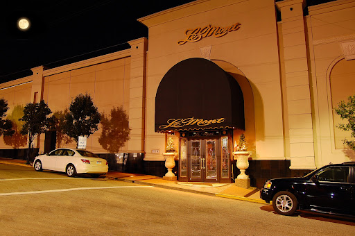 Le Mont Restaurant