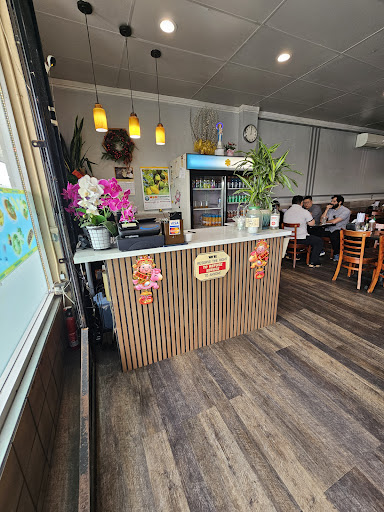 Phở Crystal Noodle House