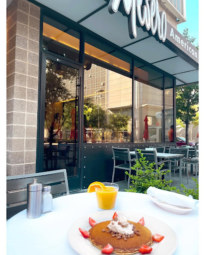 Mesero – Inwood Village