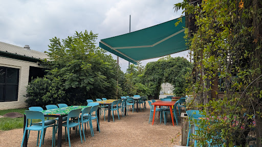 The Porch | Kitchen & Cantina