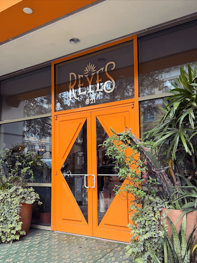 Reyes Mezcaleria