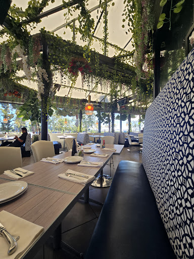 Sammy’s Restaurant & Bar