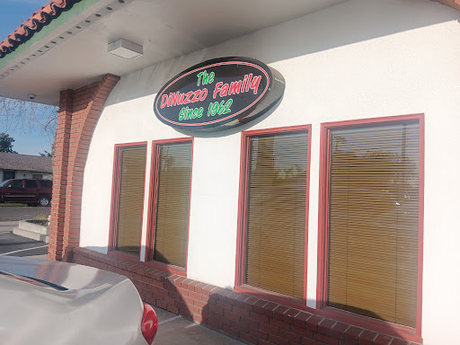 Mike’s Pizzeria Lounge