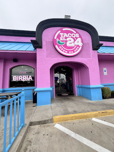 Tacos el 24