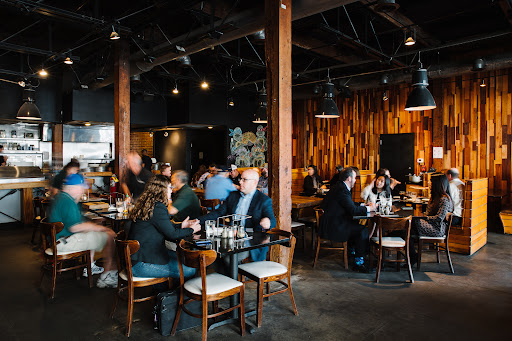 Max’s Coal Oven Pizzeria