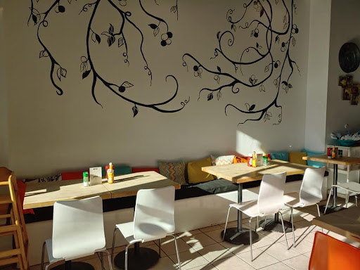 Mio’s Grill & Cafe