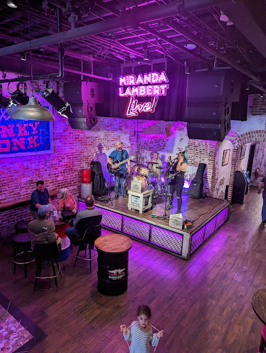 Miranda Lambert’s Casa Rosa