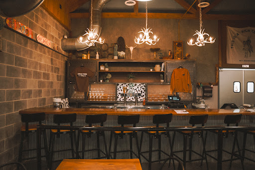 The Compound: Papi’s Pizza & Brixton Barbecue
