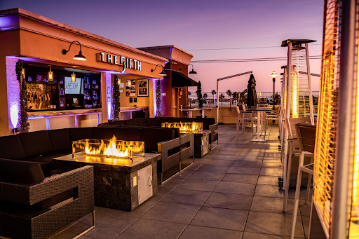 The FIFTH Rooftop Restaurant & Bar