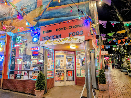 Mayas Taqueria