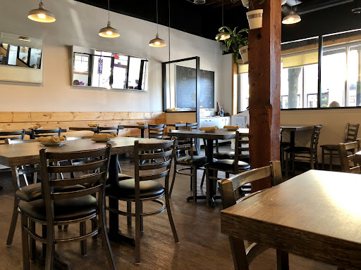 Naviya’s Thai Kitchen
